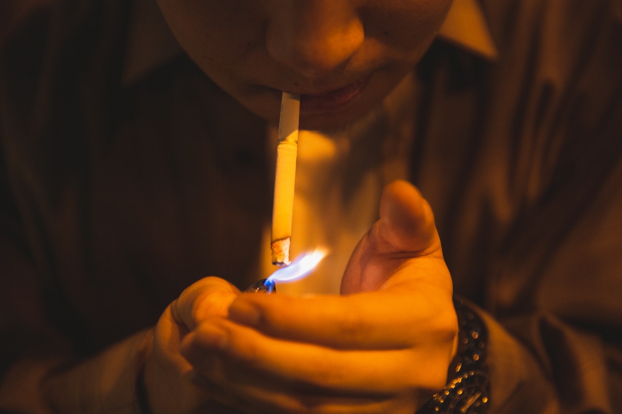 Explore the causes and symptoms of teenage drug addiction